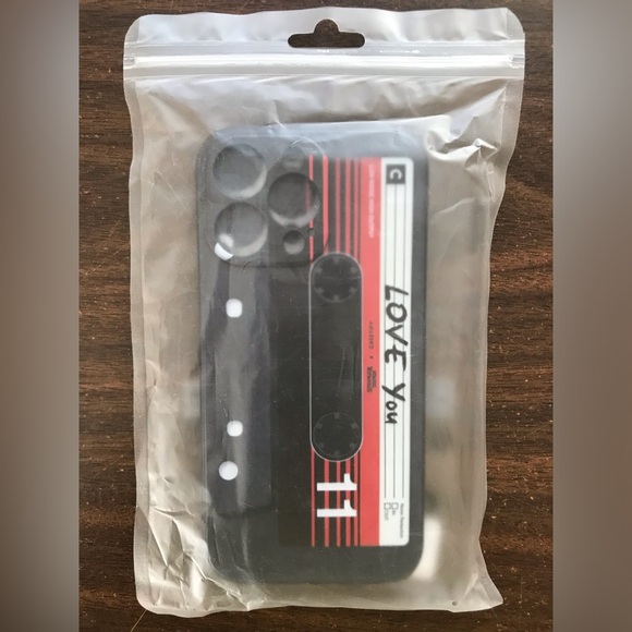 iPhone Case 13 Pro - Picture 5 of 6